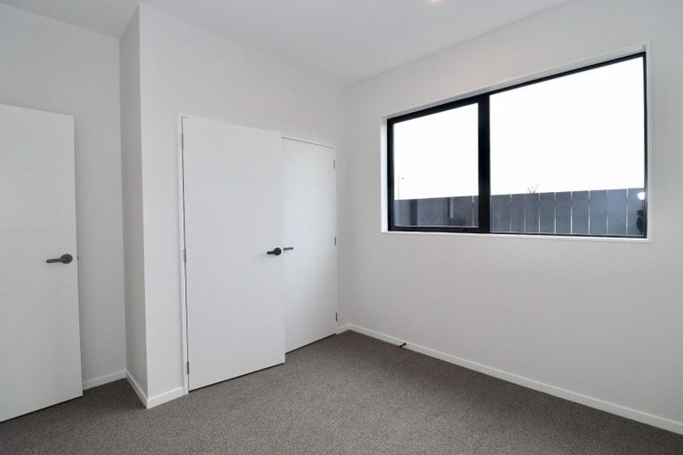 Photo of property in 1 Ngakau Road, Karaka, 2113