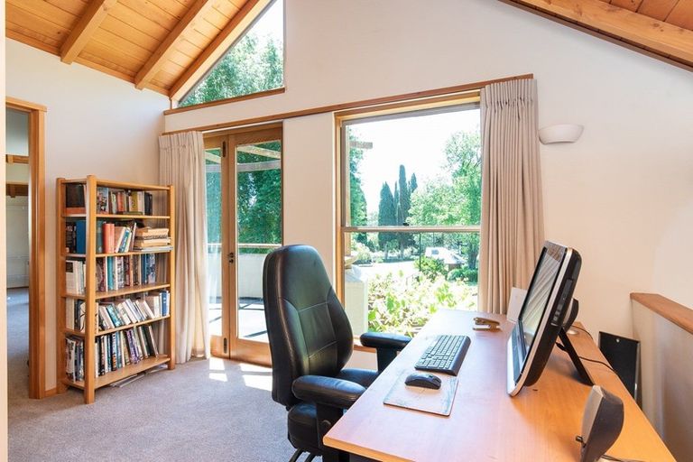 Photo of property in 124 Puketitiri Road, Poraiti, Napier, 4182