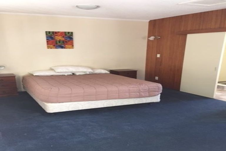 Photo of property in 252 Grounsell Crescent, Belmont, Lower Hutt, 5010