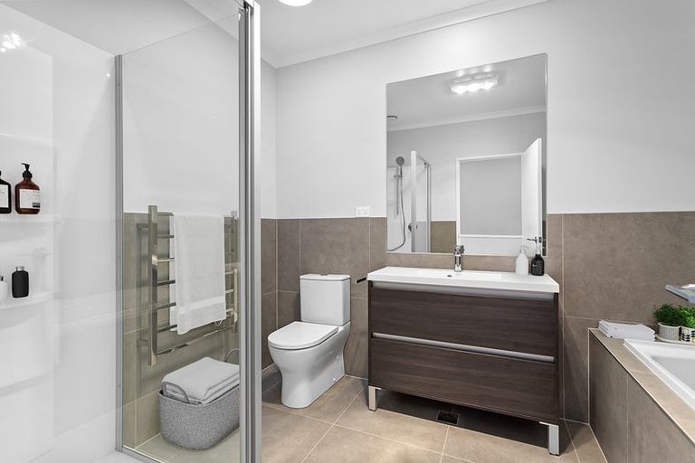 Photo of property in 88 Symes Drive, Red Beach, 0932