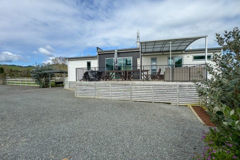 Photo of property in 72 Neavesville Road, Puriri, Thames, 3578