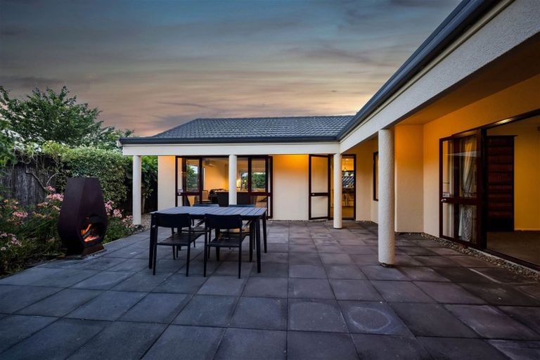 Photo of property in 11 Erin Street, Hawera, 4610