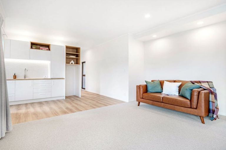 Photo of property in 221a Ngatai Road, Otumoetai, Tauranga, 3110