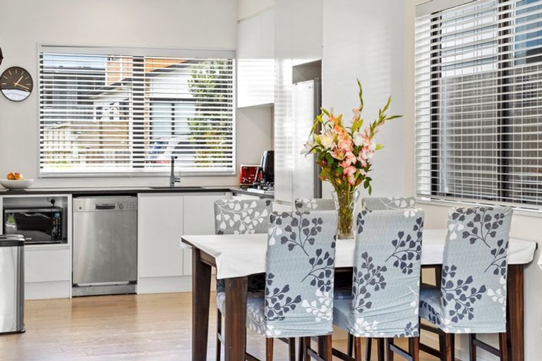 Photo of property in 54 Turret Lane, Hobsonville, Auckland, 0616