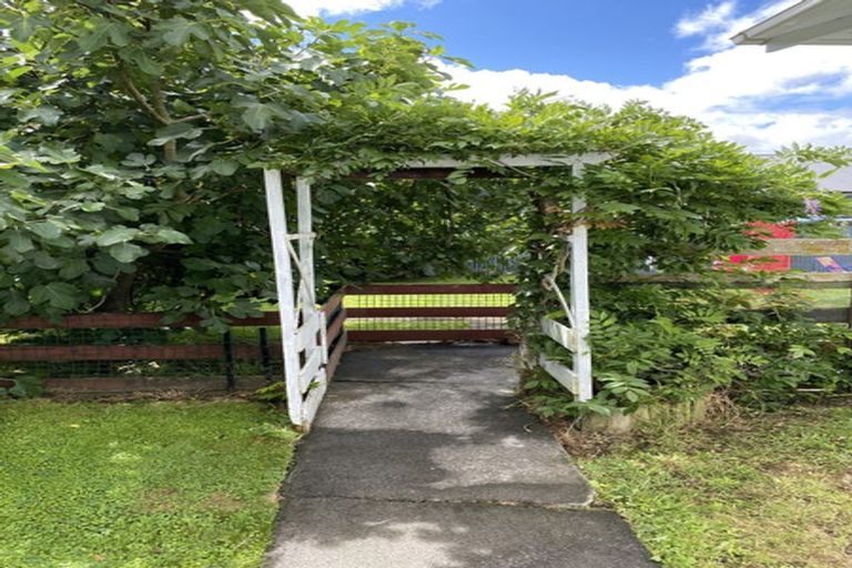 Photo of property in 32 Bedford Street, Eltham, 4322