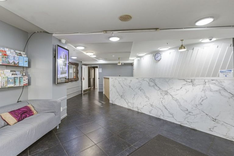 Photo of property in Columbia On Whitaker Apartments, 15a/15 Whitaker Place, Grafton, Auckland, 1010