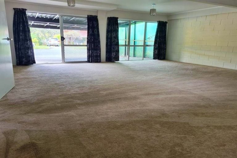 Photo of property in 1/46 Scenic Drive, Manurewa, Auckland, 2102