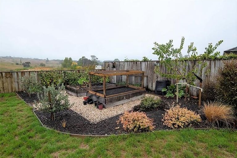 Photo of property in 81 Mapua Drive, Mapua, 7005