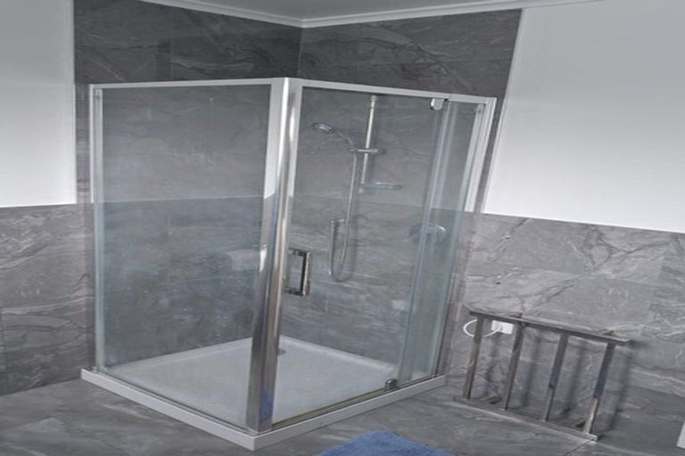 Photo of property in 22 Kelkirk Street, Kelston, Auckland, 0602