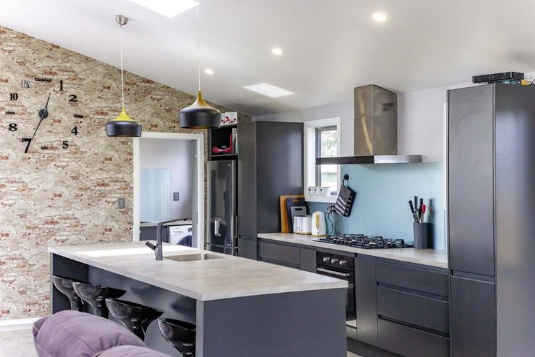 Photo of property in 3 Kamahi Street, Castlecliff, Whanganui, 4501