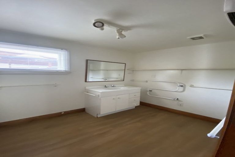 Photo of property in 36a Clare Street, Cambridge, 3434