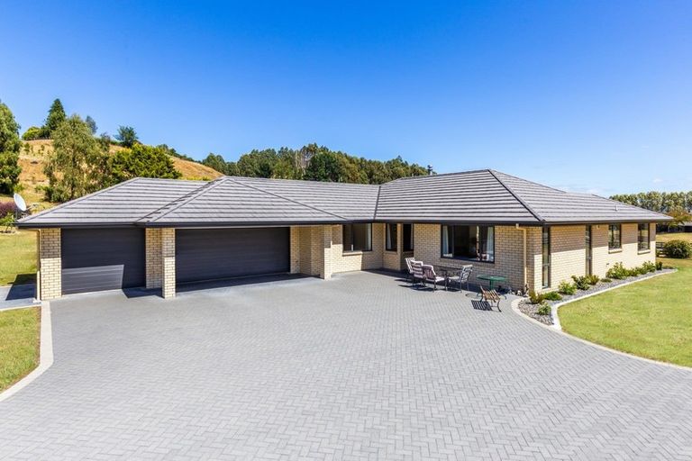 Photo of property in 63a Dalmore Way, Acacia Bay, Taupo, 3385