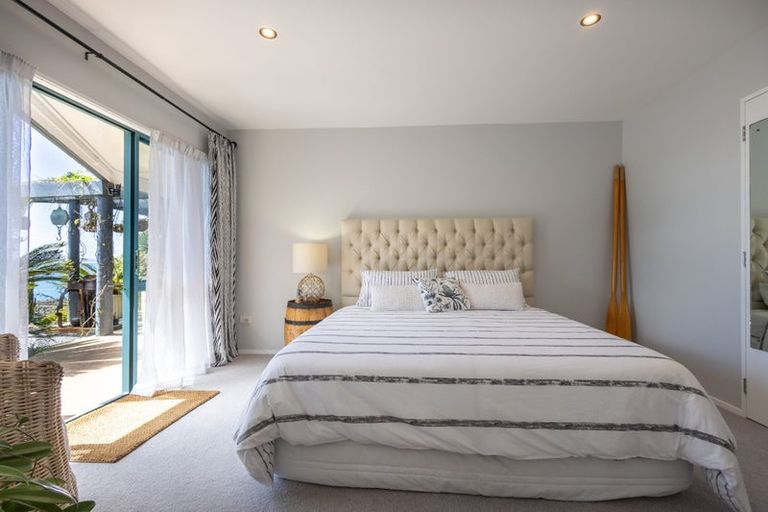 Photo of property in Signal Stn Road, Pouto, Te Kopuru, 0391