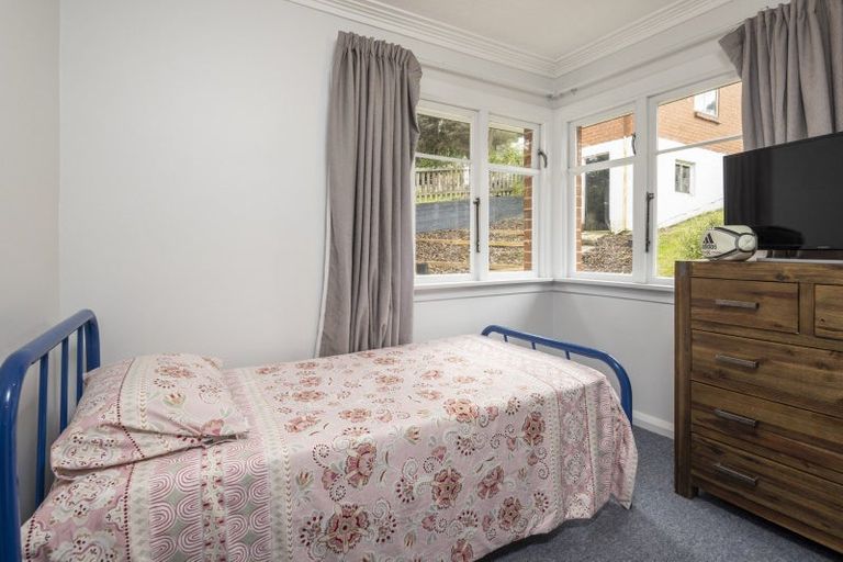 Photo of property in 28 Waldron Crescent, Green Island, Dunedin, 9018