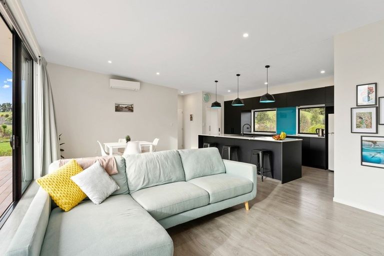 Photo of property in 22 Kristin Place, Manakau, Levin, 5573