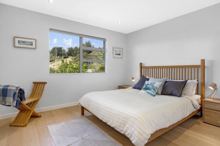 Photo of property in 9 Endeavour Drive, Whitby, Porirua, 5024