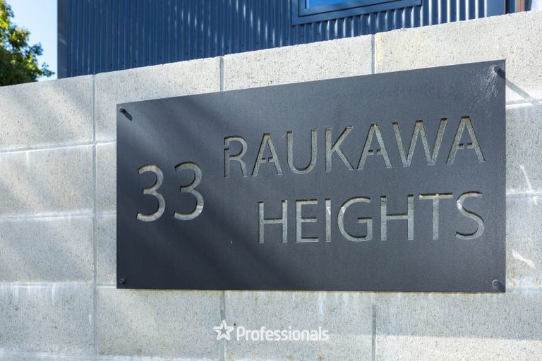 Photo of property in 31/33 Raukawa Street, Stokes Valley, Lower Hutt, 5019