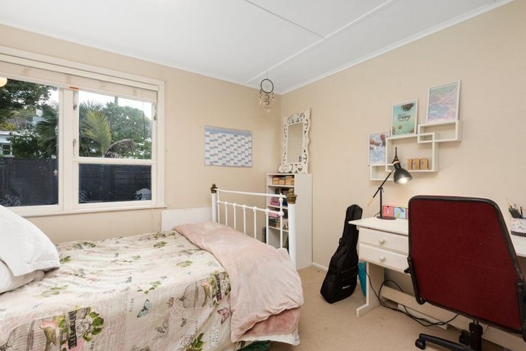 Photo of property in 43 Windsor Road, Bellevue, Tauranga, 3110