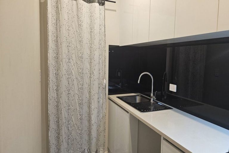 Photo of property in 60 Drumbuoy Drive, Flat Bush, Auckland, 2019
