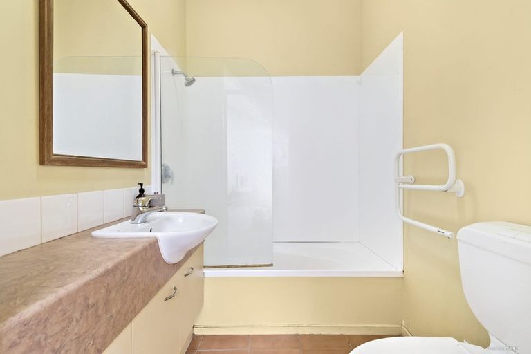 Photo of property in Courtenay Mews Apartments, 18/14 Alpha Street, Te Aro, Wellington, 6011