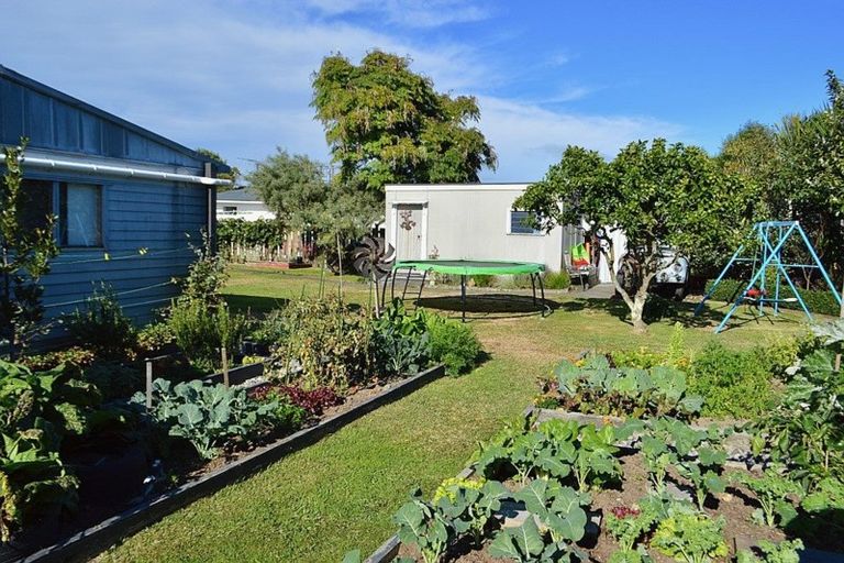 Photo of property in 25 Lemon Street, Otaki, 5512