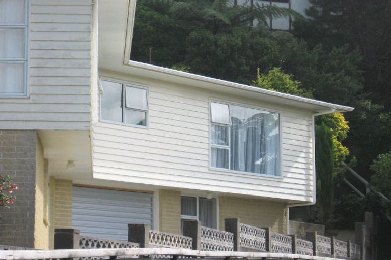 Photo of property in 8a Randolph Road, Crofton Downs, Wellington, 6035