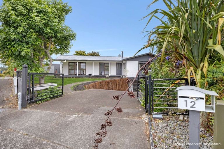 Photo of property in 12 Ash Place, Whalers Gate, New Plymouth, 4310