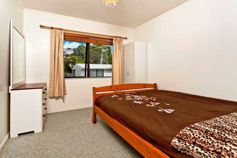 Photo of property in 2/104 Verran Road, Birkdale, Auckland, 0626