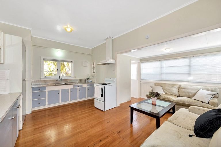 Photo of property in 29 Dudley Road, Mission Bay, Auckland, 1071