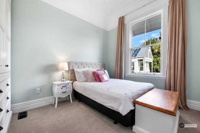 Photo of property in 176 Waterloo Road, Hutt Central, Lower Hutt, 5010