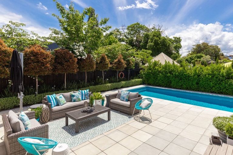 Photo of property in 16 Lee Street, Blenheim, 7201