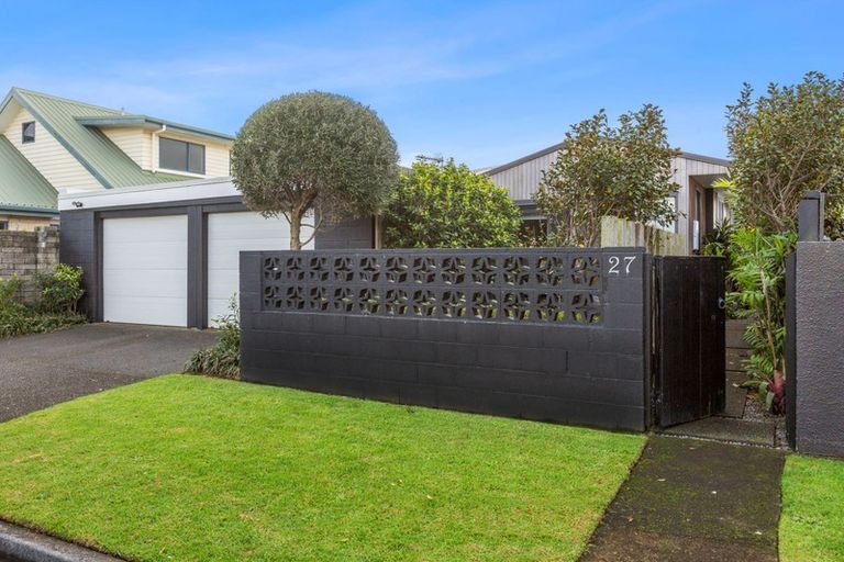 Photo of property in 27 Wanaka Terrace, Bell Block, New Plymouth, 4312