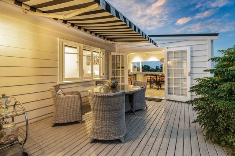 Photo of property in 12 Rame Road, Greenhithe, Auckland, 0632