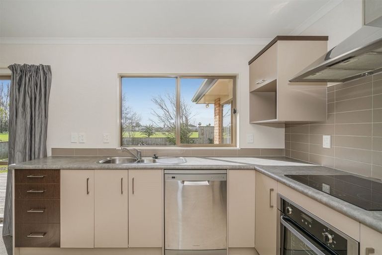 Photo of property in 48 Carina Way, Whitianga, 3510
