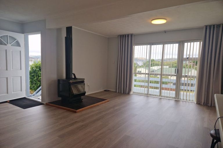 Photo of property in 9 Kerr Grove, Johnsonville, Wellington, 6037