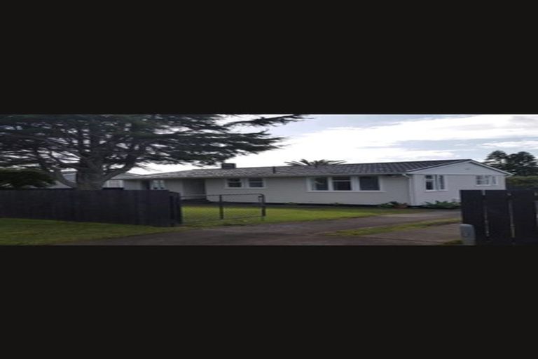 Photo of property in 44 Bader Drive, Mangere, Auckland, 2022