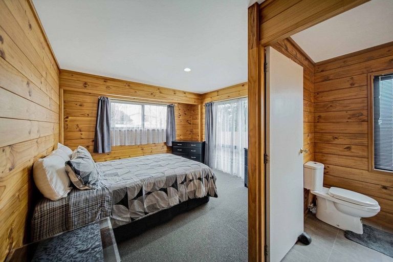 Photo of property in 32a Cargill Street, Papakura, 2110