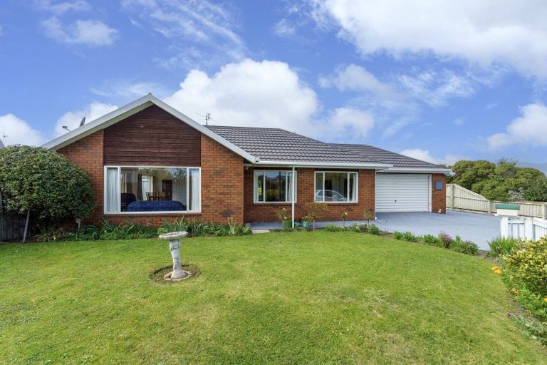Photo of property in 17 Seascape Gardens, Bromley, Christchurch, 8062