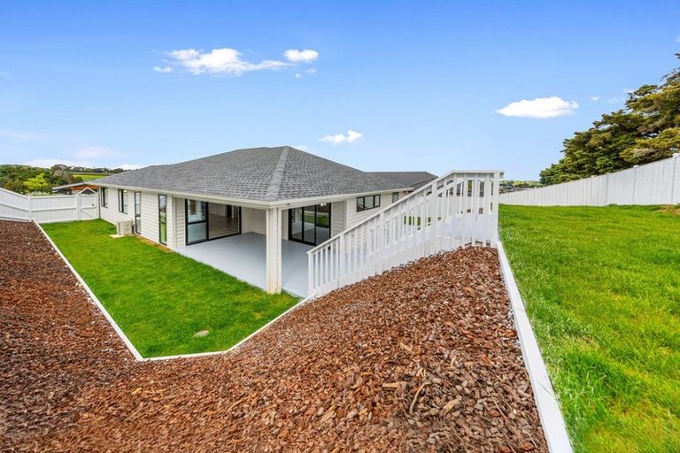 Photo of property in 111 Hillpark Drive, Pokeno, 2402