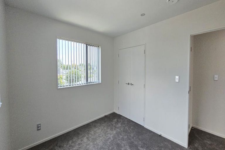 Photo of property in 8b Nield Road, Manurewa, Auckland, 2102