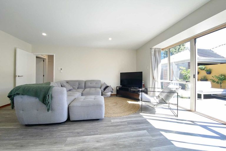 Photo of property in 3/41b Laurence Street, Waltham, Christchurch, 8011