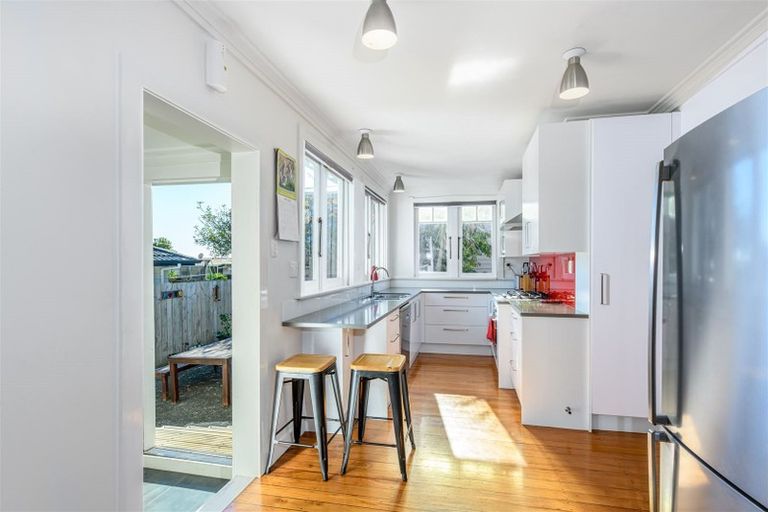 Photo of property in 67 Sturges Road, Henderson, Auckland, 0612