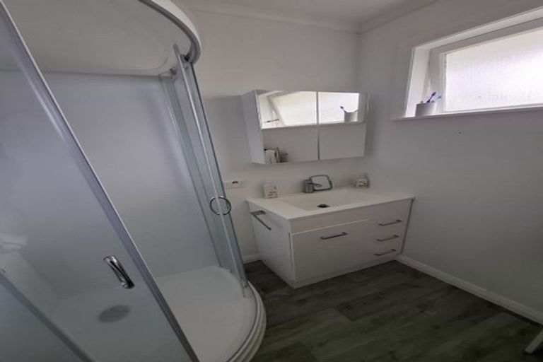 Photo of property in 3b Ferretti Grove, Avalon, Lower Hutt, 5011