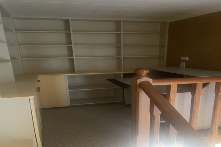 Photo of property in 84a Creswick Terrace, Northland, Wellington, 6012