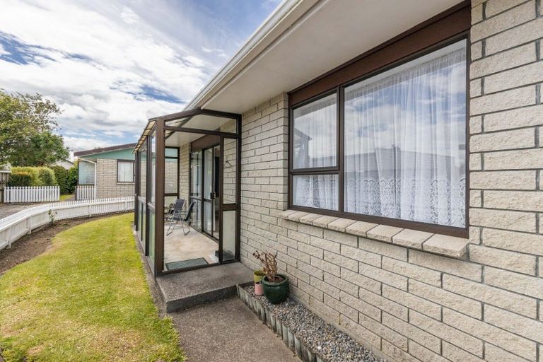 Photo of property in 2/151 Carrington Street, Lower Vogeltown, New Plymouth, 4310