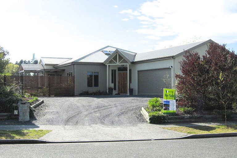 Photo of property in 14 Moreland Place, Mapua, 7005