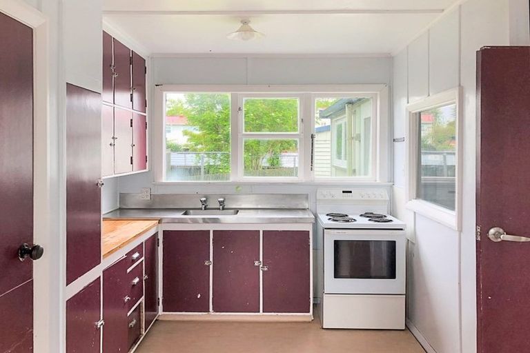 Photo of property in 211-214 Anzac Parade, Whanganui East, Whanganui, 4500