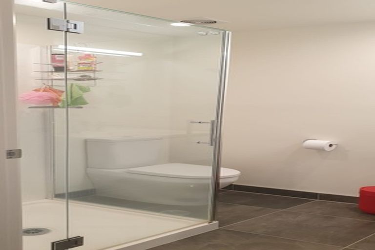 Photo of property in 18 Aveline Place, Glen Innes, Auckland, 1072