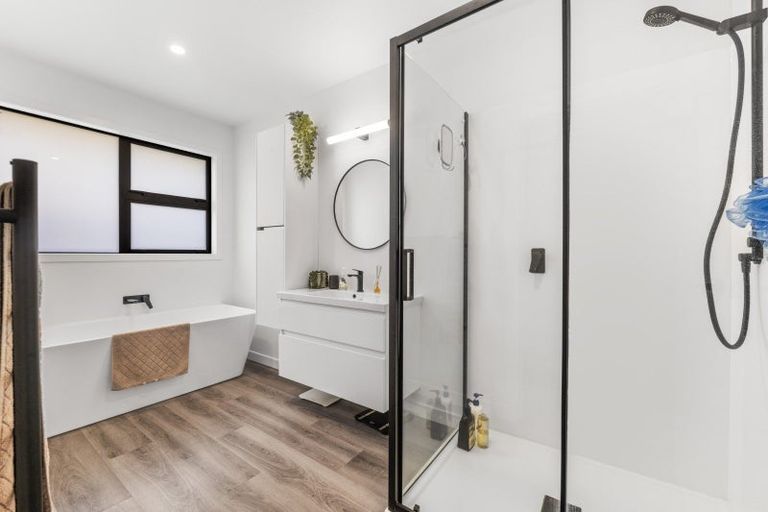 Photo of property in 66 Warwick Road, Stratford, 4332