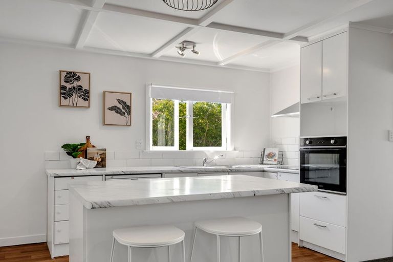 Photo of property in 5 Sunrise Avenue, Owhata, Rotorua, 3010